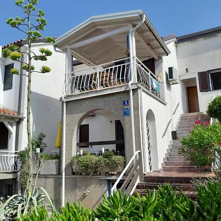 Apartman Darko Krk Town Bagian luar foto